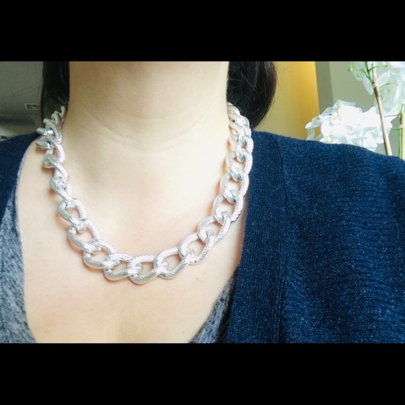 🥳Buy 1 Get 1 FREE!🎉 Silver Chain Necklace - Picture 2 of 4